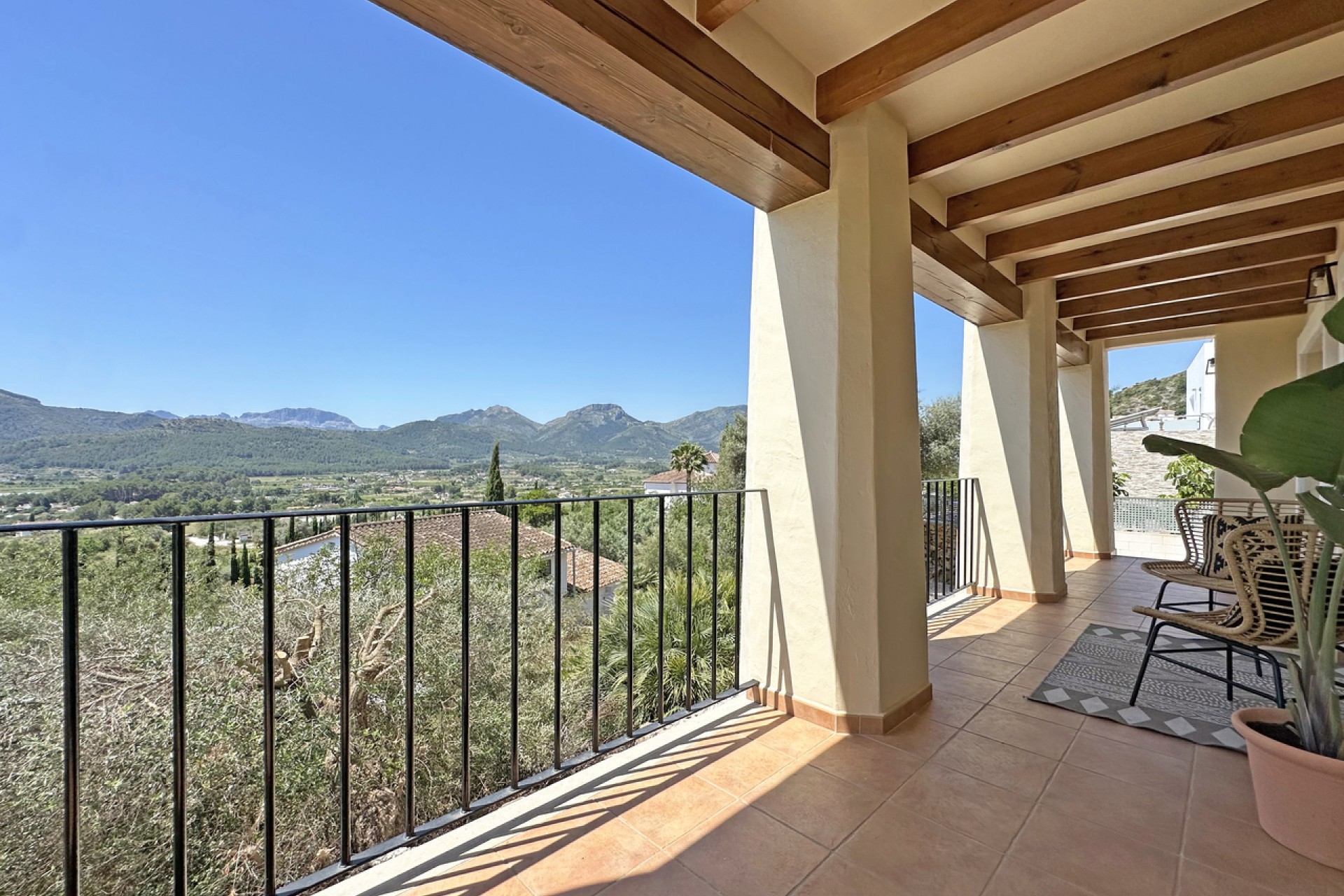 Resale - Villa -
Jalón - Inland