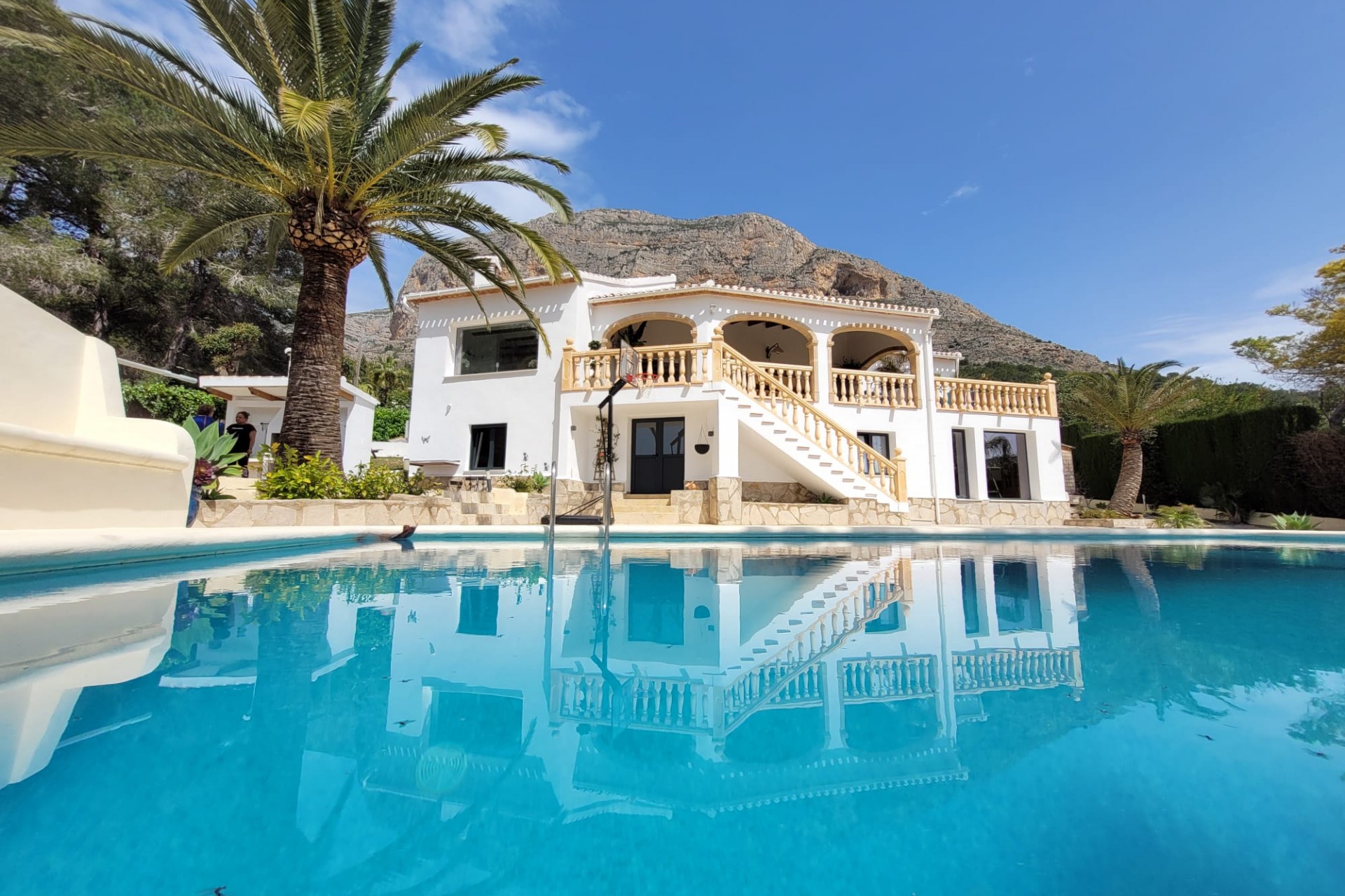 Resale - Villa -
Jávea - Costa Blanca