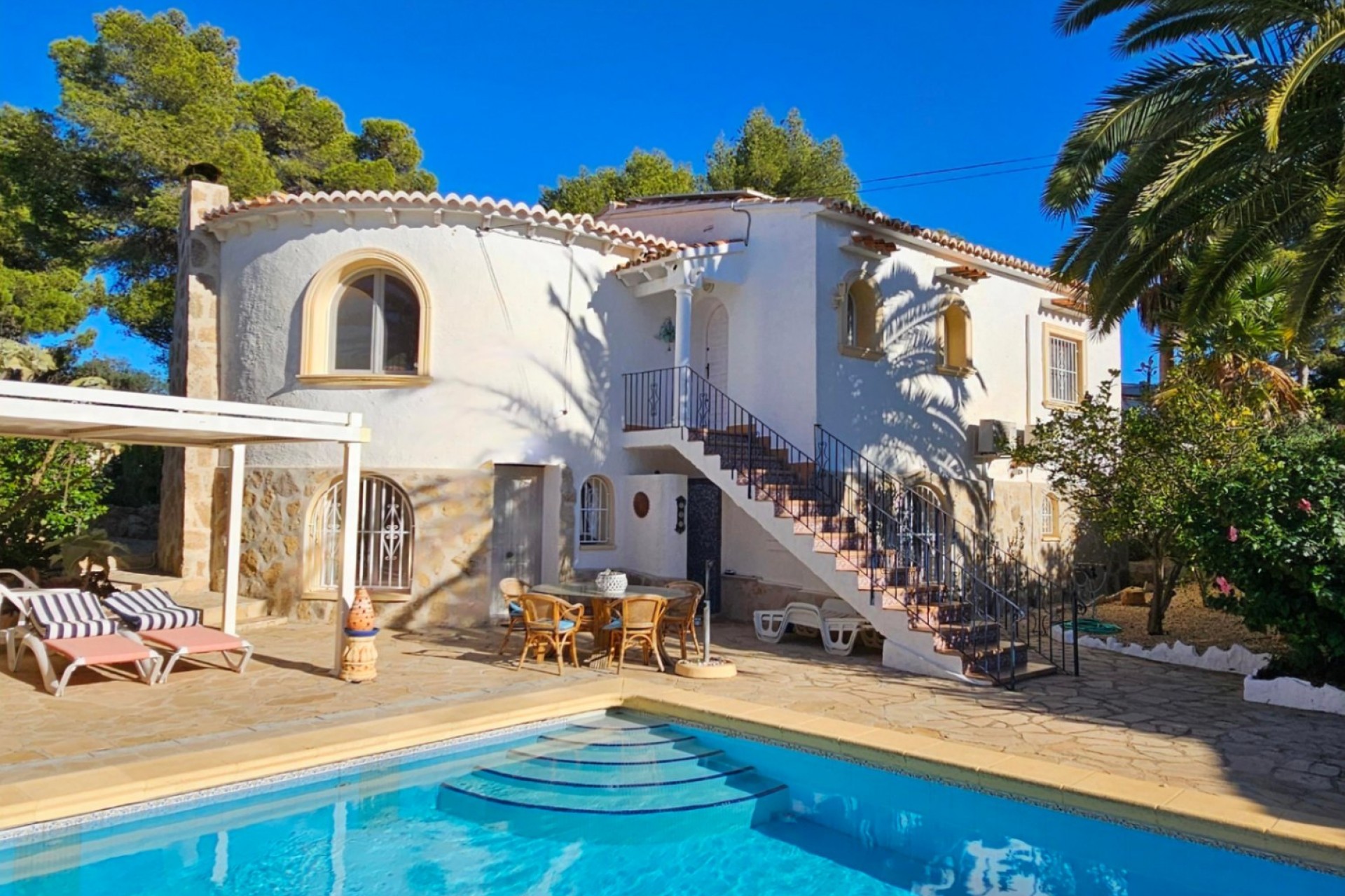 Resale - Villa -
Jávea - Costa Blanca