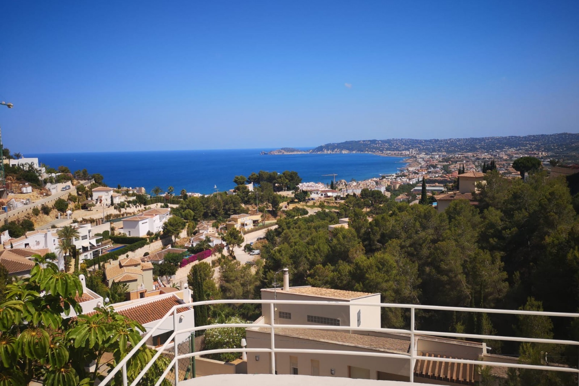 Resale - Villa -
Jávea - Costa Blanca