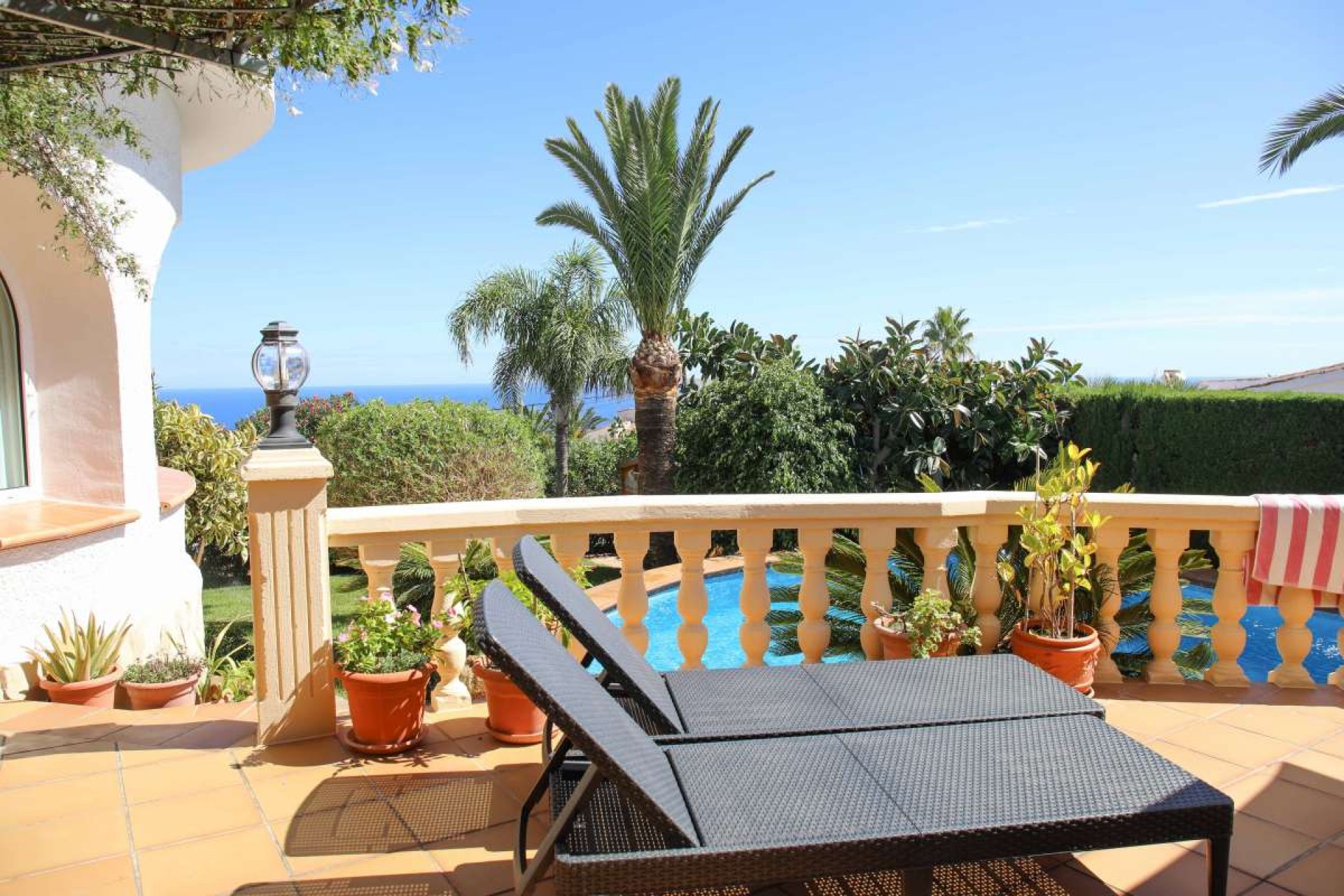 Resale - Villa -
Jávea - Costa Blanca