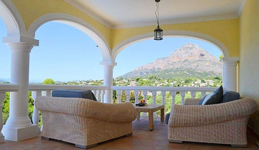 Resale - Villa -
Jávea - Costa Blanca