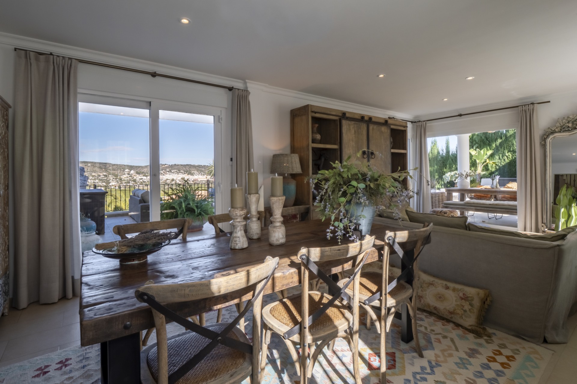 Resale - Villa -
Jávea - Costa Blanca