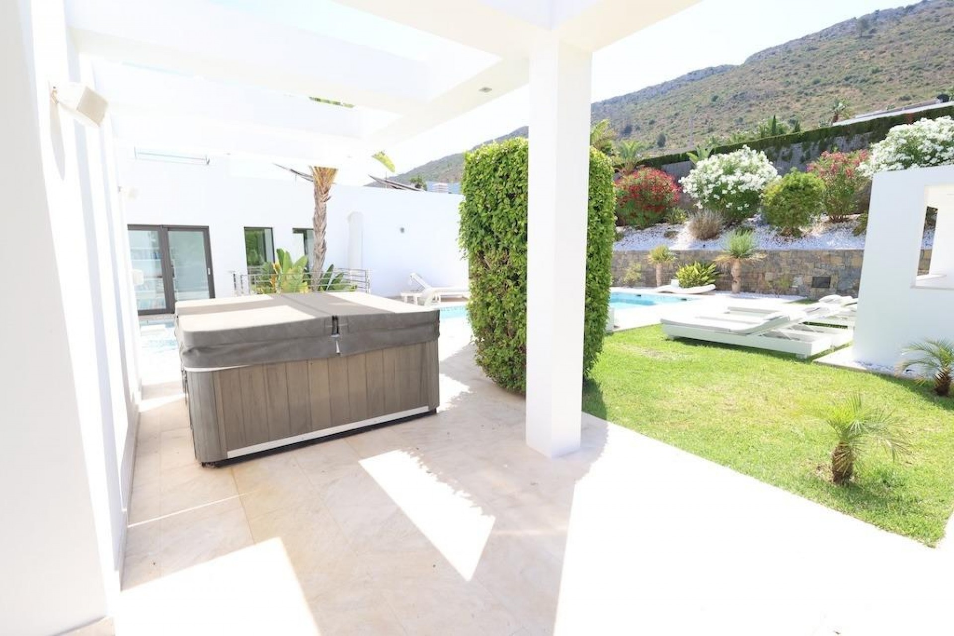 Resale - Villa -
Jávea - Costa Blanca