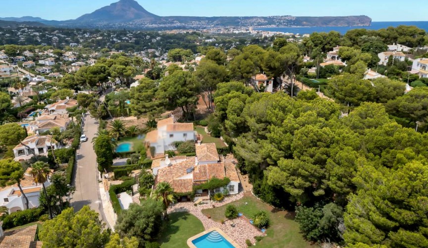 Resale - Villa -
Jávea - Costa Blanca