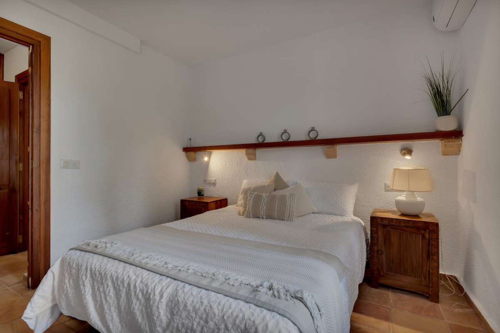 Resale - Villa -
Jávea - Costa Blanca