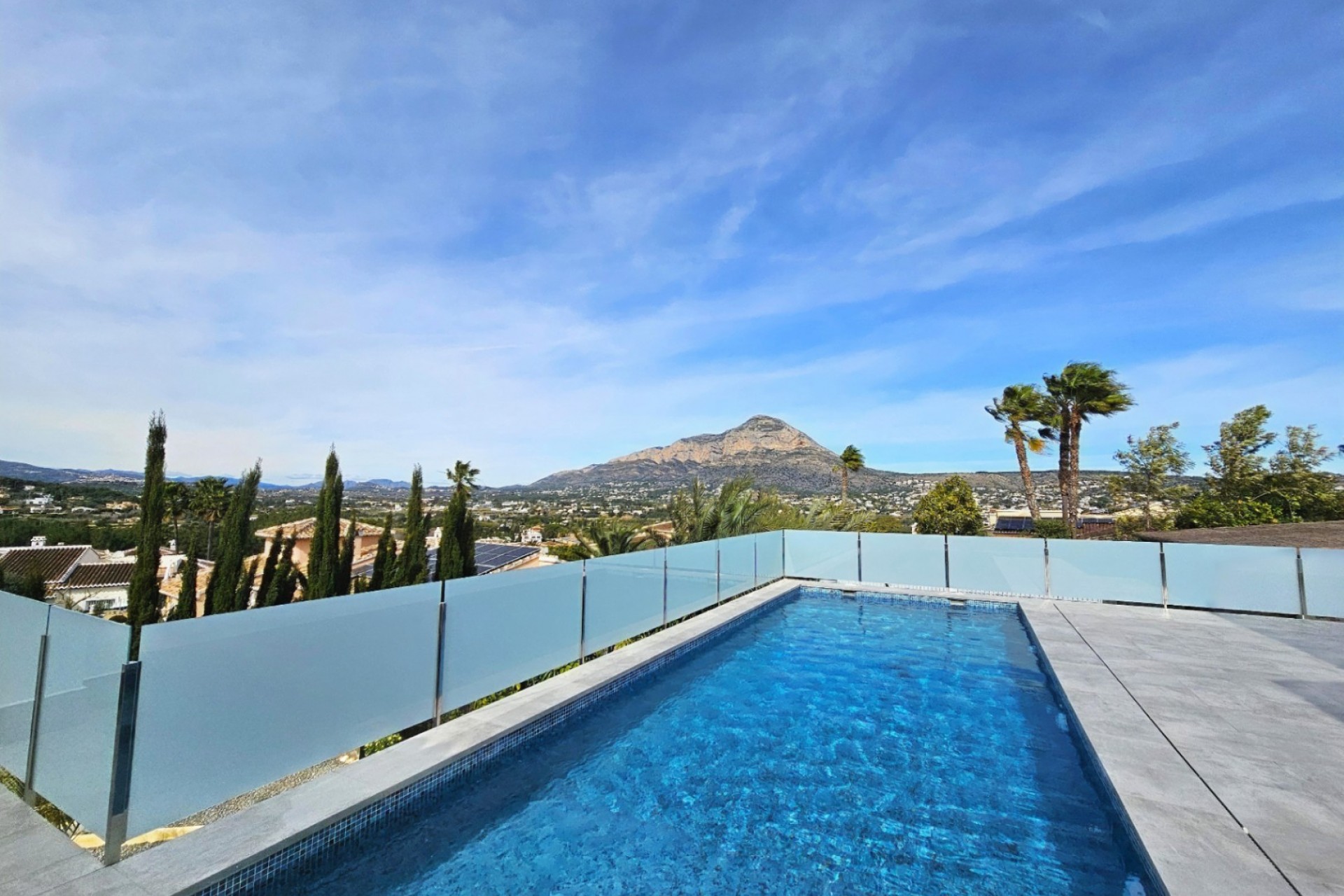 Resale - Villa -
Jávea - Costa Blanca