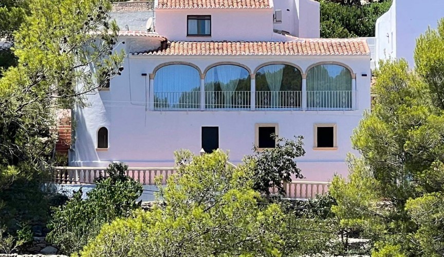 Resale - Villa -
Jávea - Costa Blanca