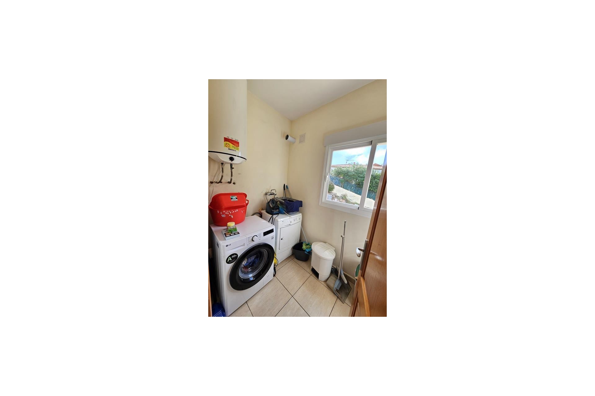 Resale - Villa -
Jávea - Costa Blanca