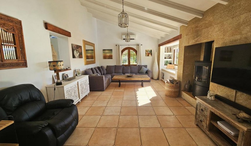 Resale - Villa -
Jávea - Costa Blanca