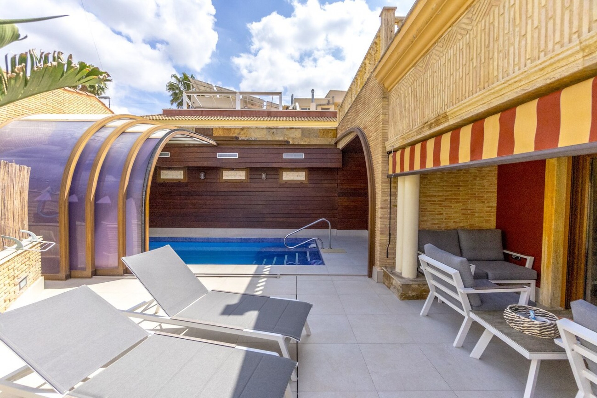 Resale - Villa -
La Aparecida - Costa Blanca