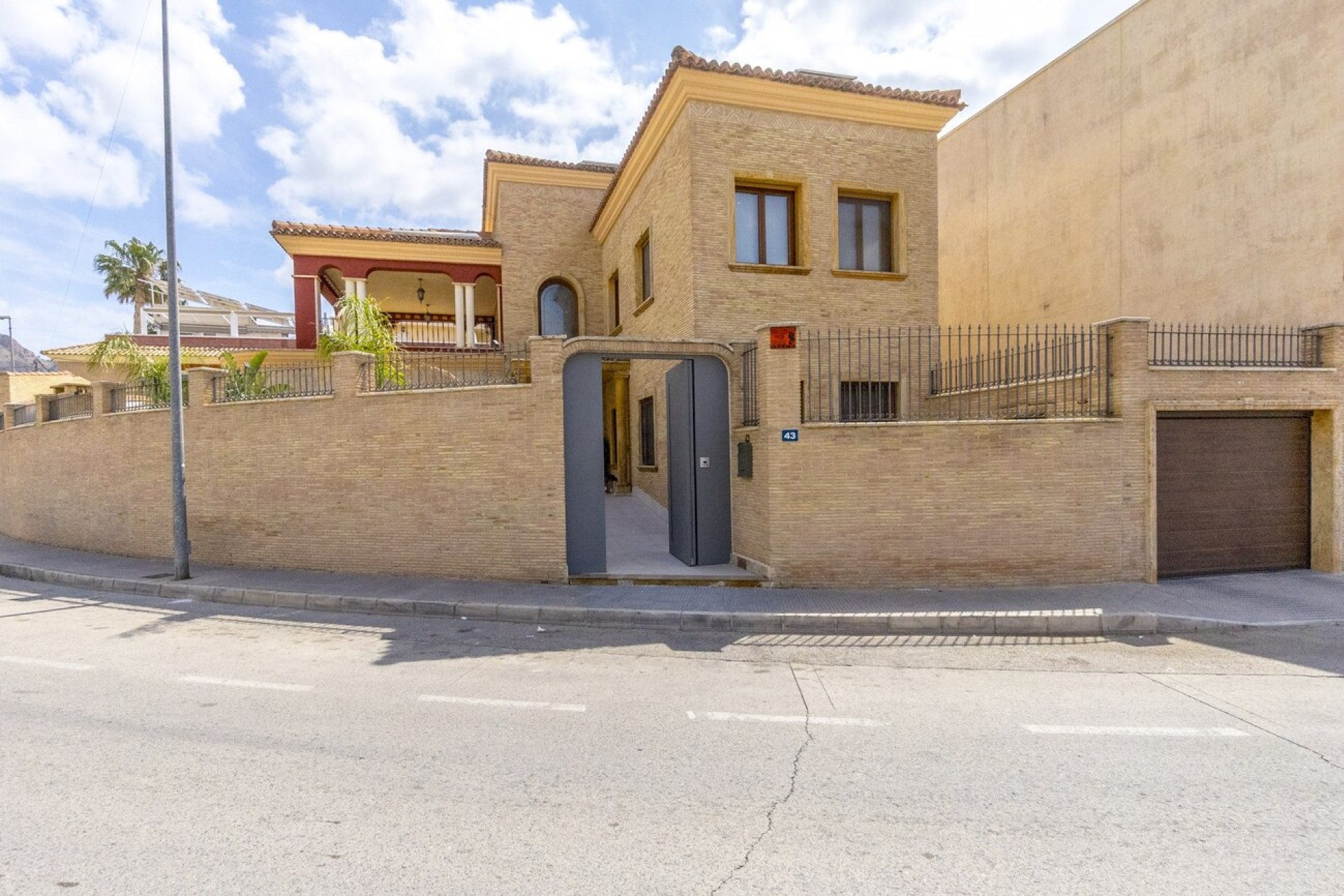 Resale - Villa -
La Aparecida - Costa Blanca