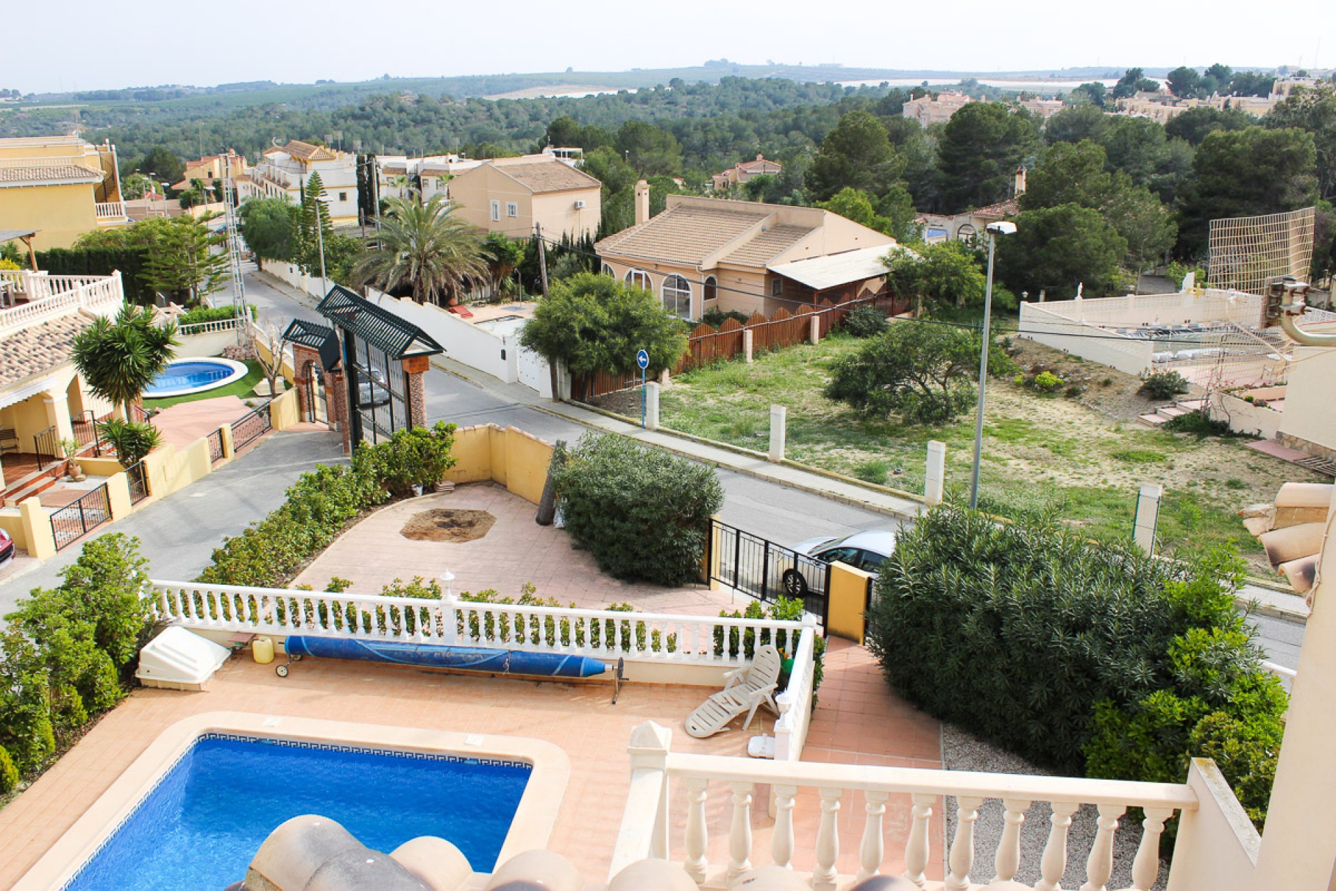 Resale - Villa -
La Finca Golf Resort - Inland