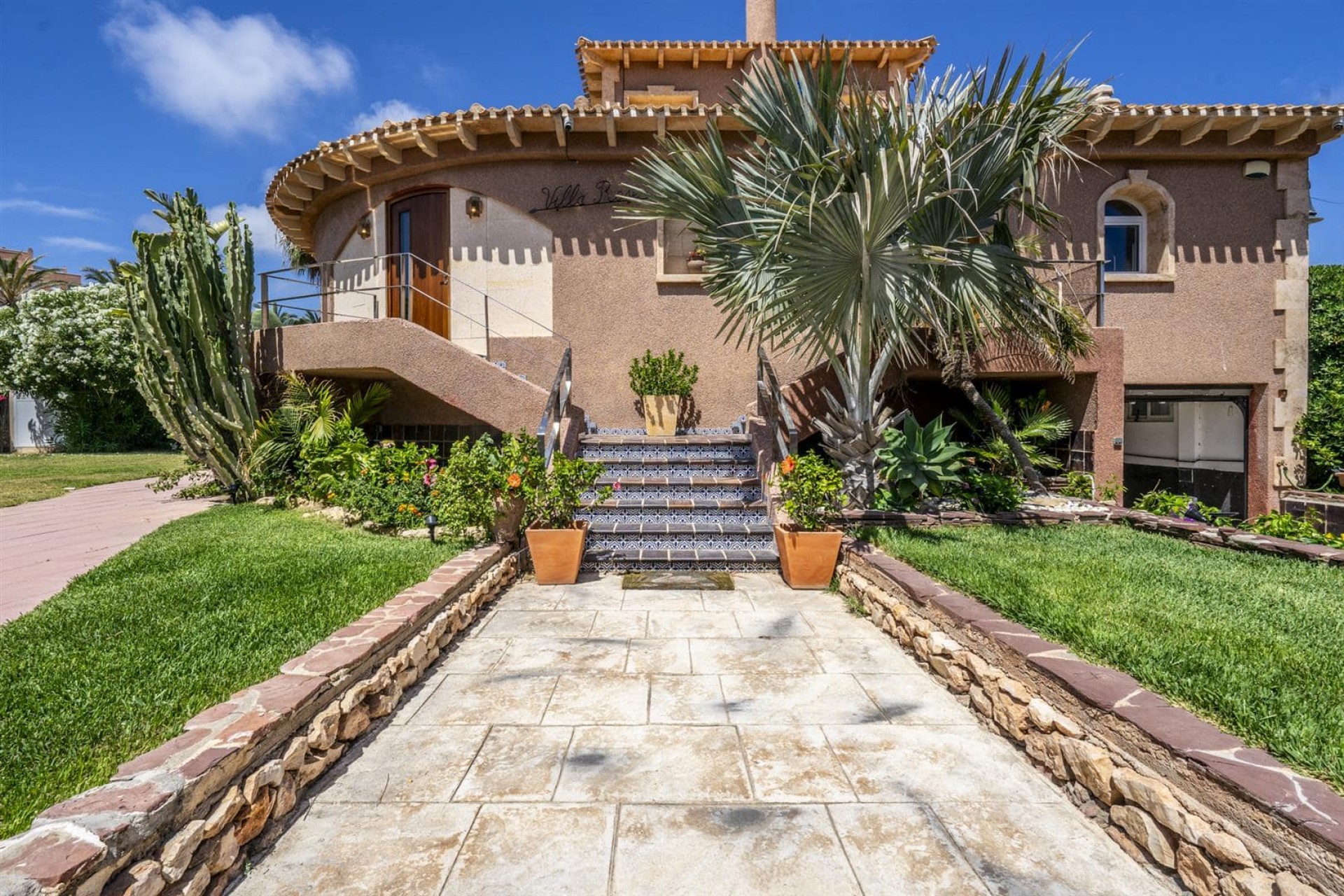 Resale - Villa -
La Manga del Mar Menor - Costa Calida