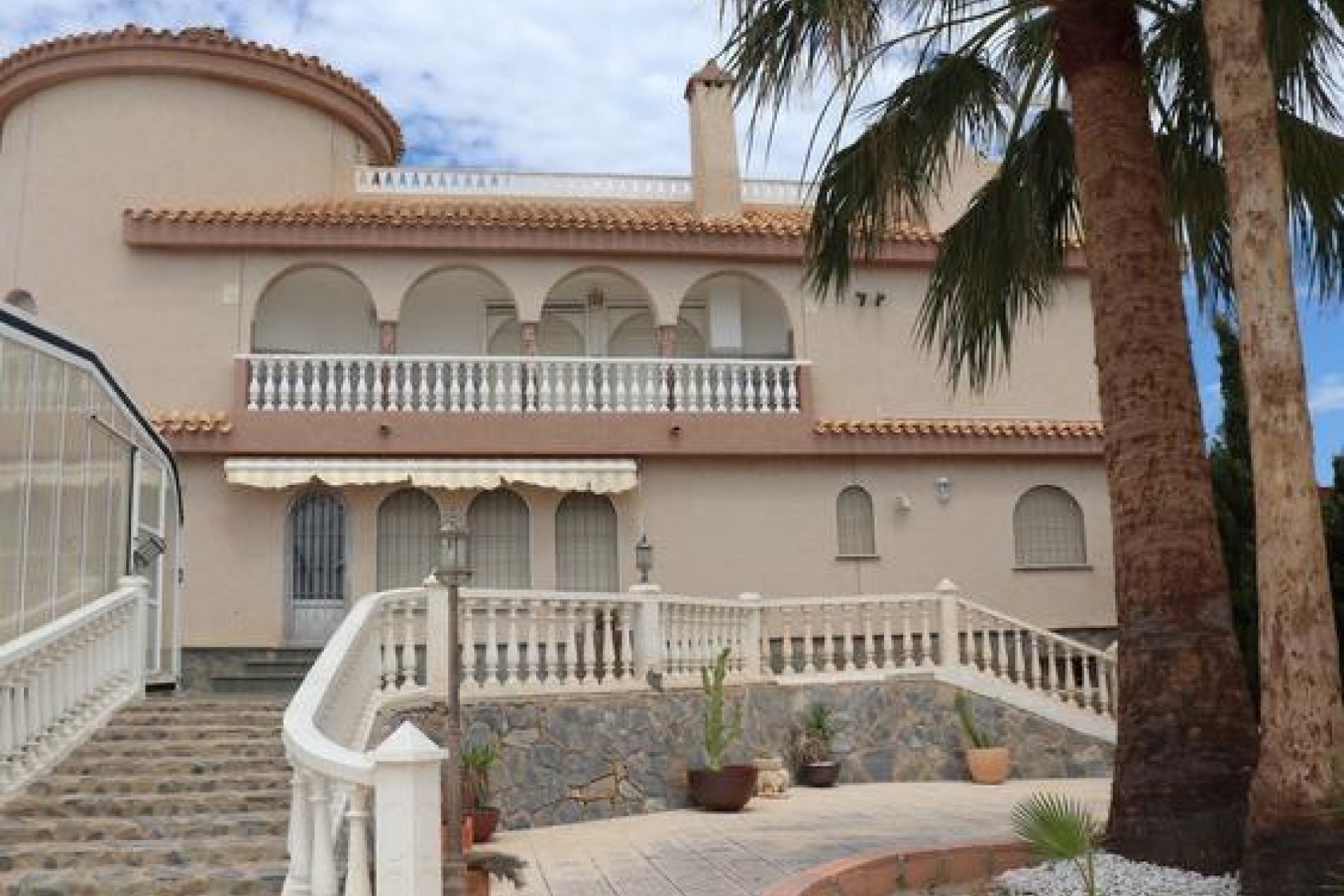 Resale - Villa -
La Manga del Mar Menor - Km 17