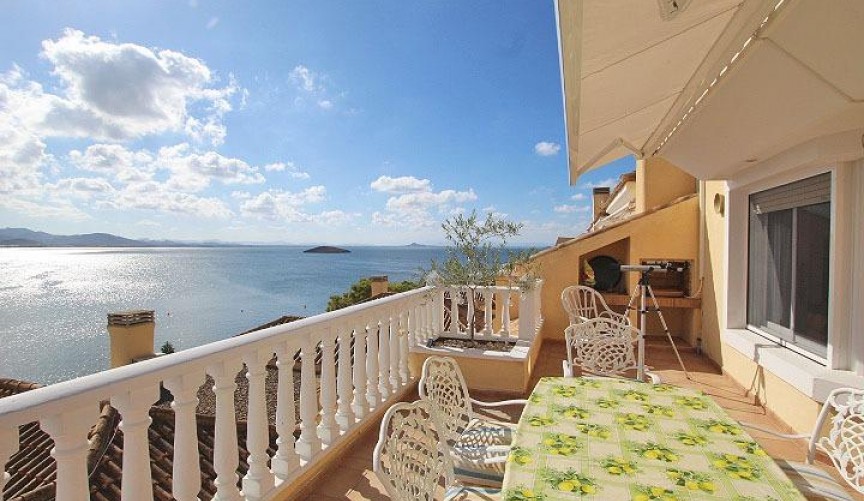Resale - Villa -
La Manga del Mar Menor - Villa Romana
