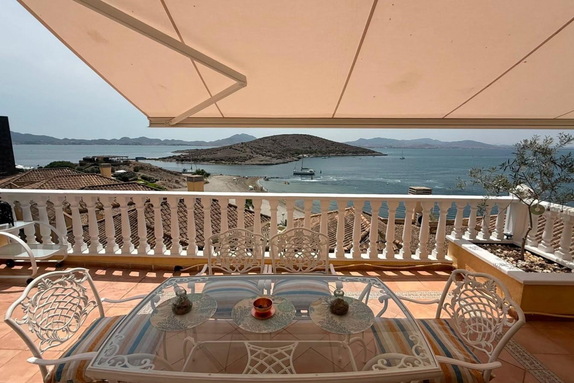 Resale - Villa -
La Manga del Mar Menor - Villa Romana
