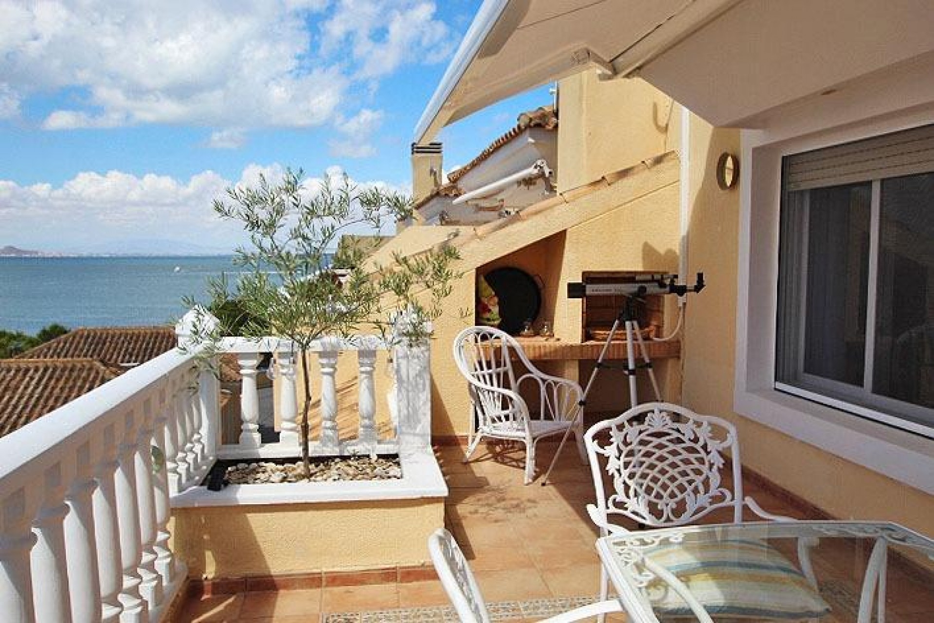 Resale - Villa -
La Manga del Mar Menor - Villa Romana