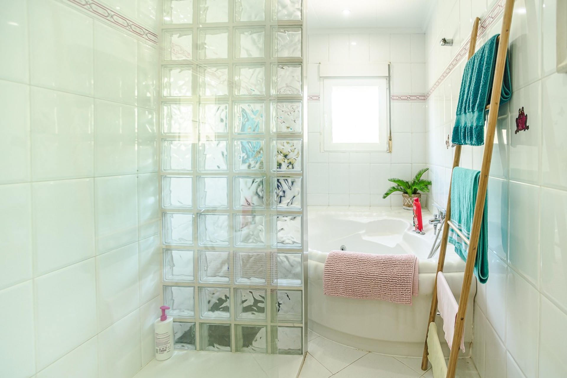 Resale - Villa -
La Marina - Costa Blanca