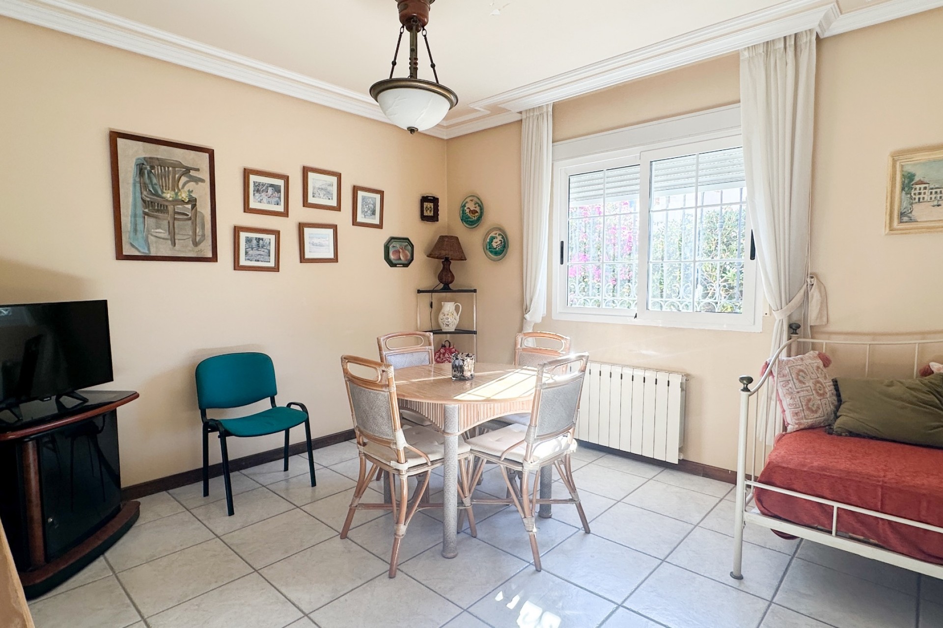 Resale - Villa -
La Mata - Costa Blanca