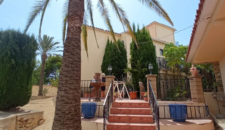 Resale - Villa -
La Nucía - Costa Blanca