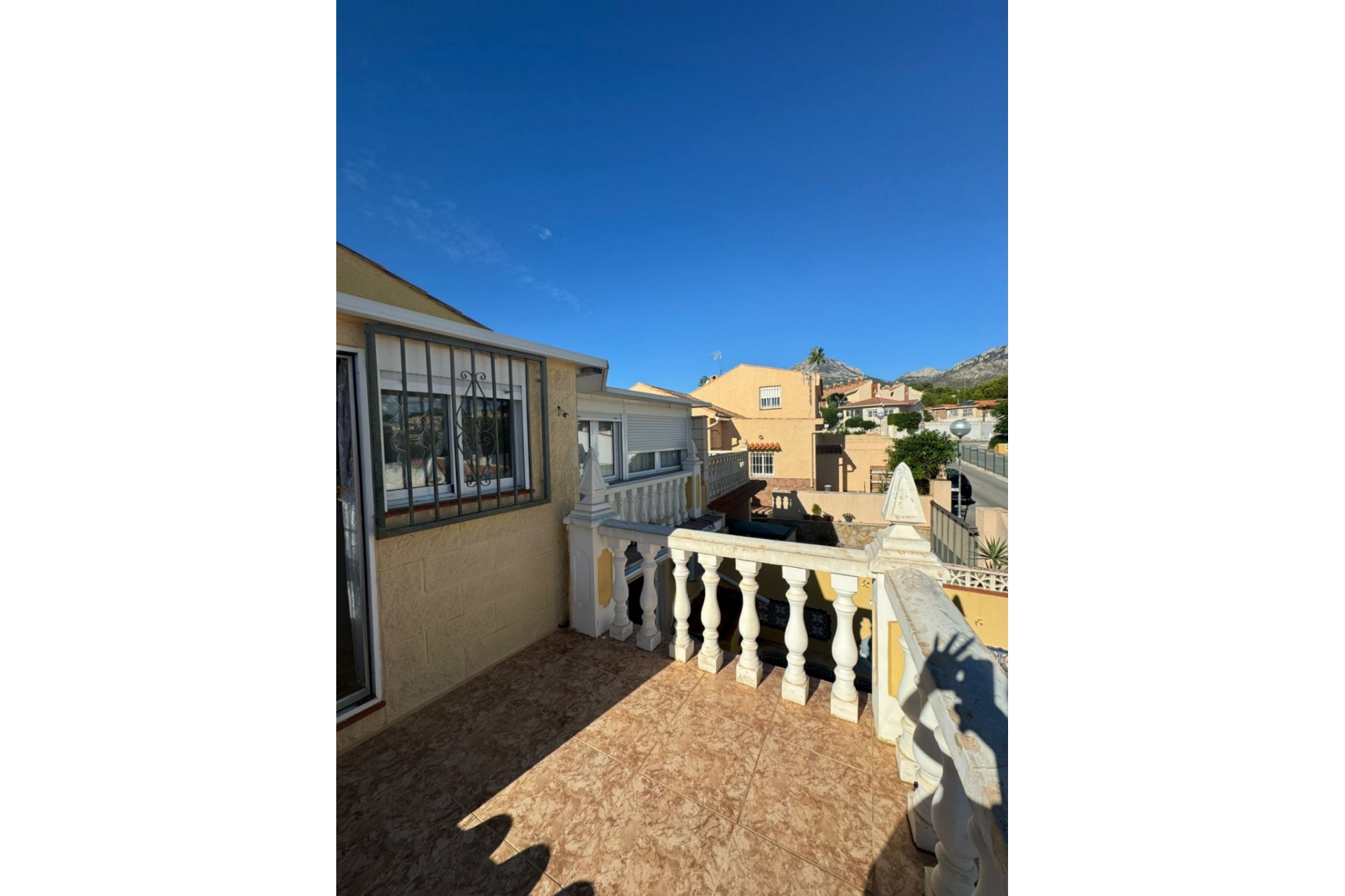 Resale - Villa -
La Nucía - Costa Blanca