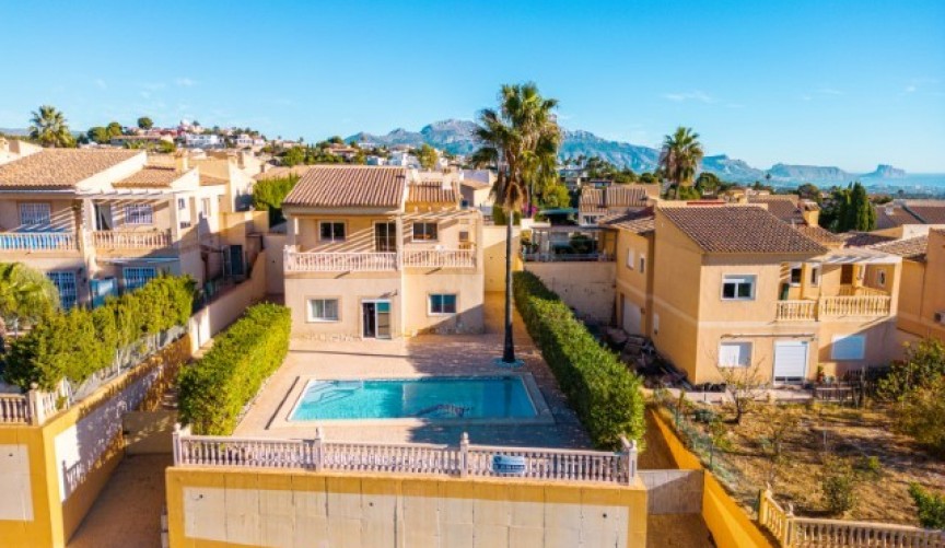 Resale - Villa -
La Nucía - Costa Blanca