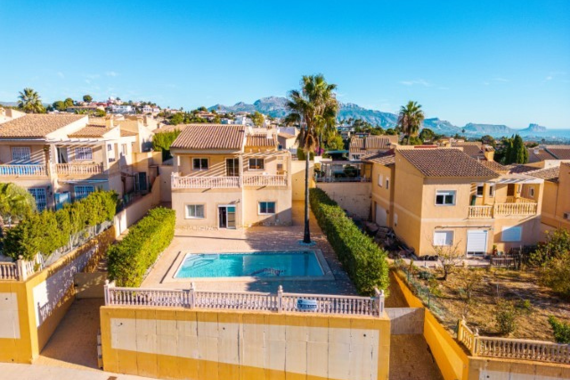 Resale - Villa -
La Nucía - Costa Blanca