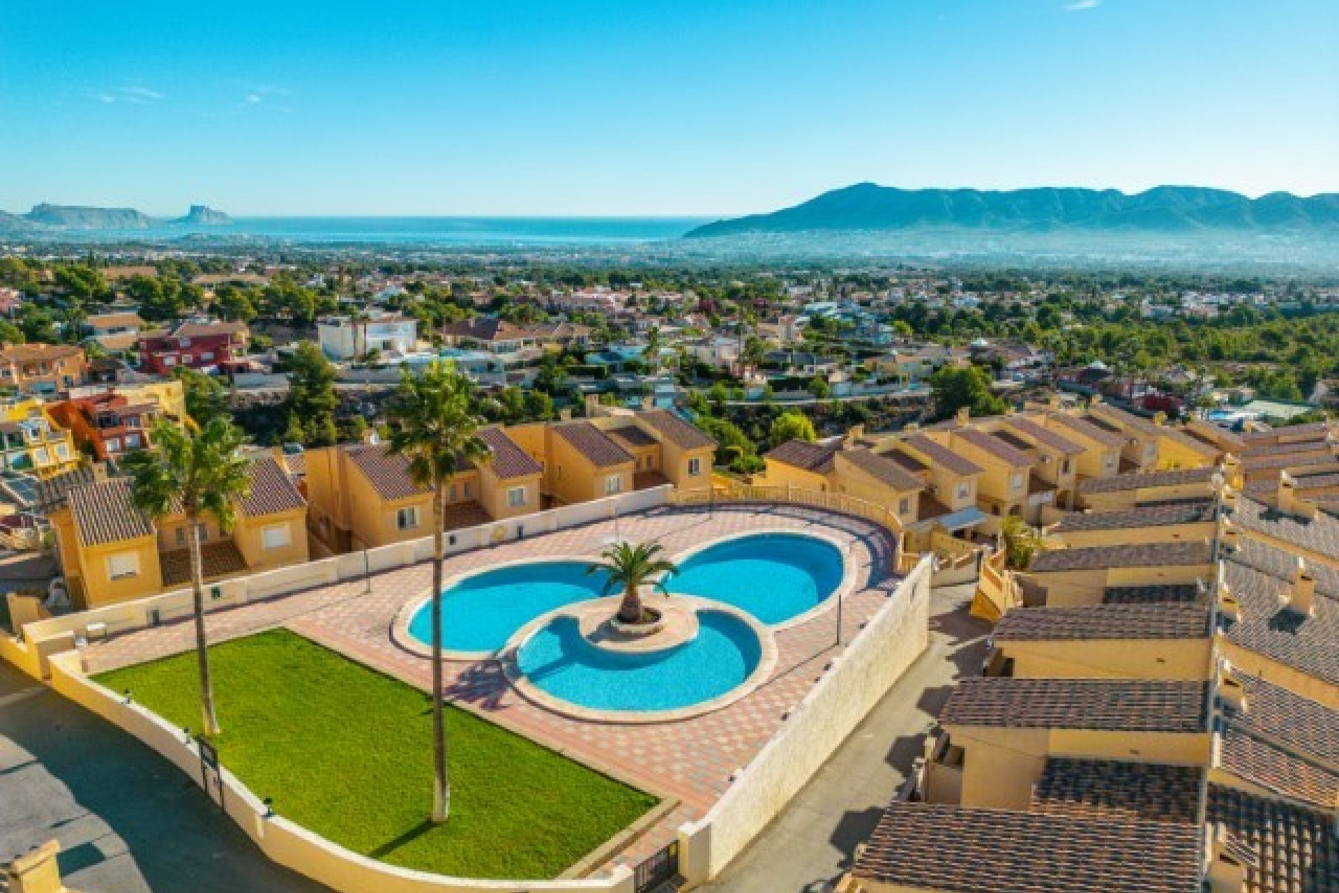 Resale - Villa -
La Nucía - Costa Blanca