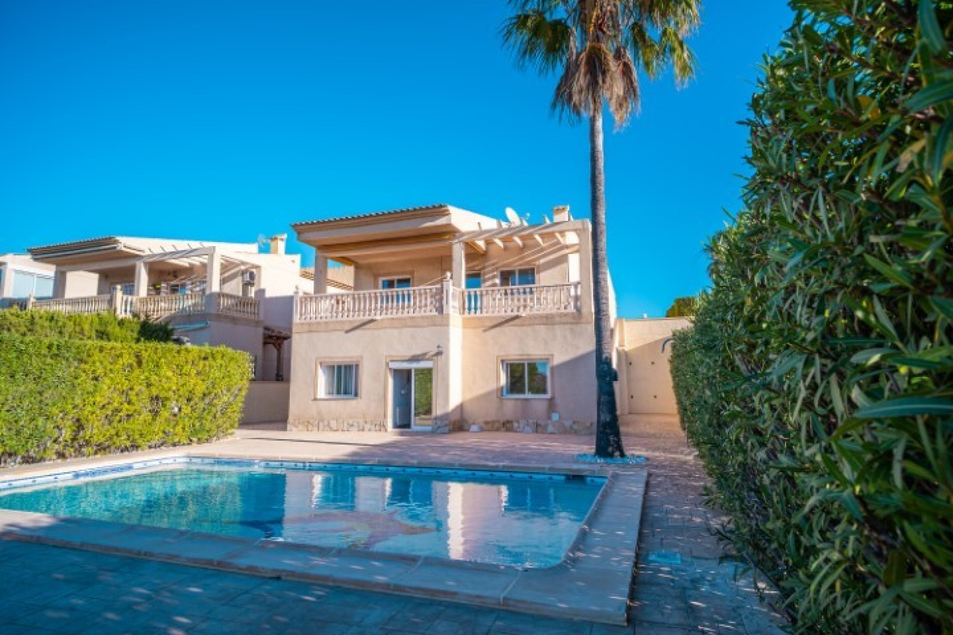 Resale - Villa -
La Nucía - Costa Blanca