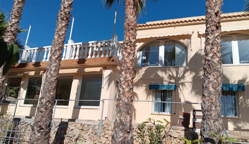 Resale - Villa -
La Nucía - Costa Blanca