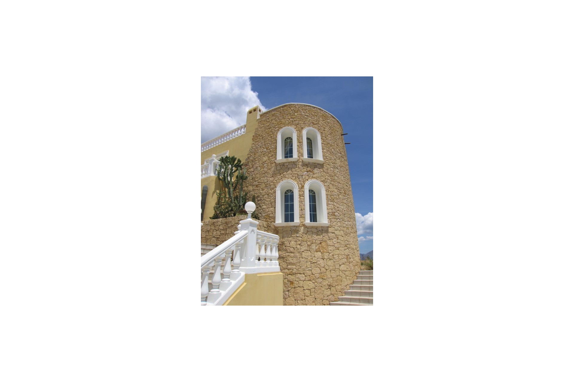 Resale - Villa -
La Nucía - Costa Blanca