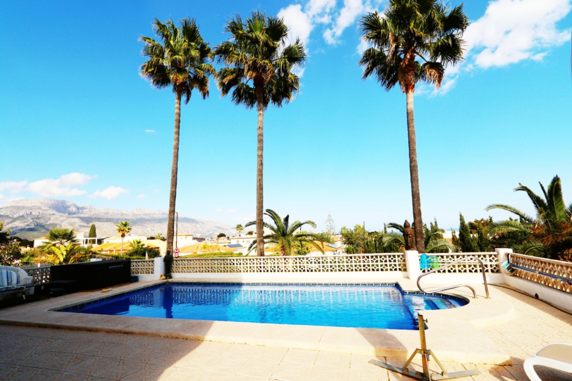 Resale - Villa -
La Nucía - Costa Blanca