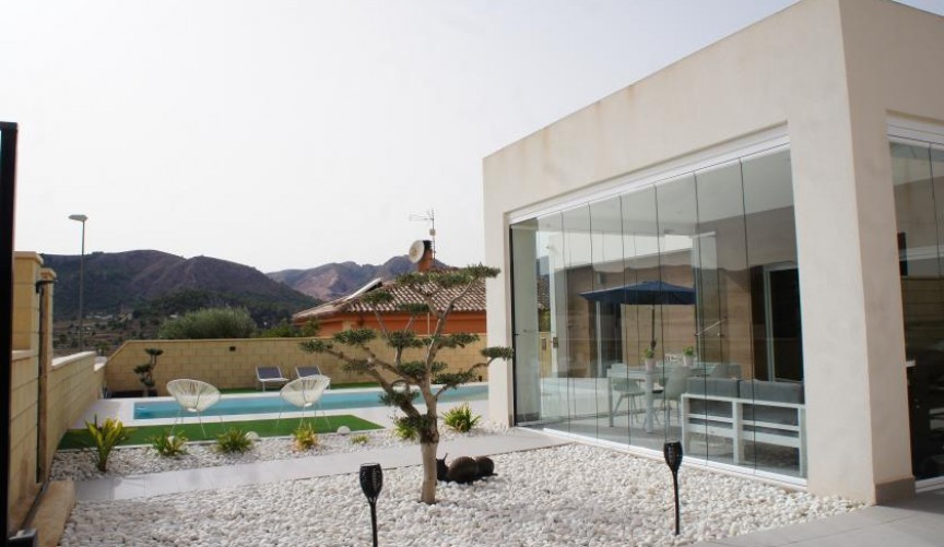 Resale - Villa -
La Romana - Costa Blanca