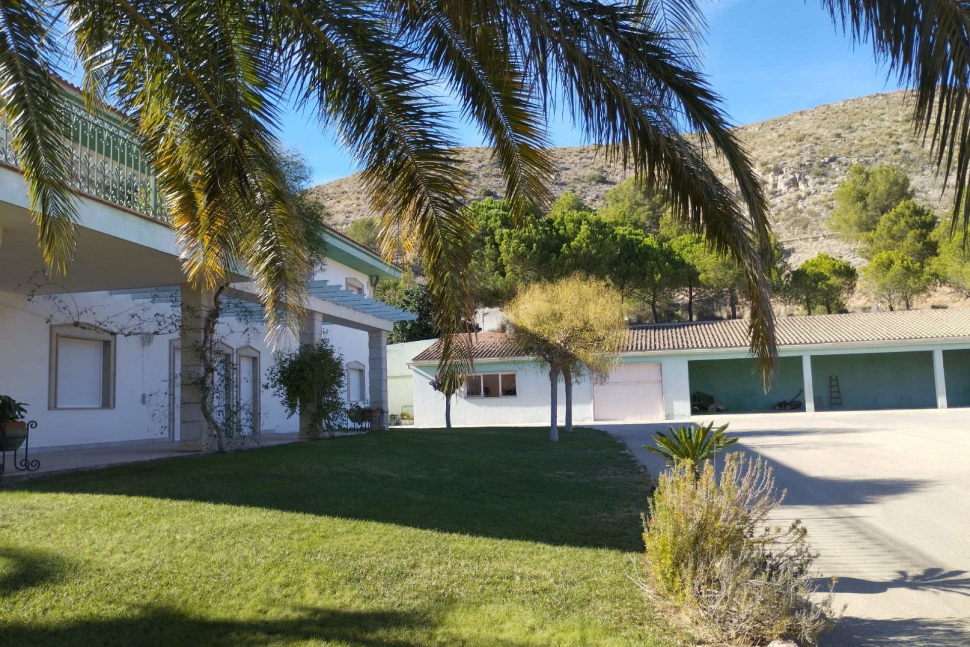 Resale - Villa -
La Romana - Inland