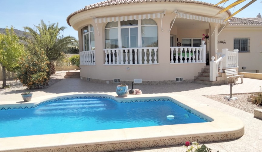 Resale - Villa -
La Romana - Inland