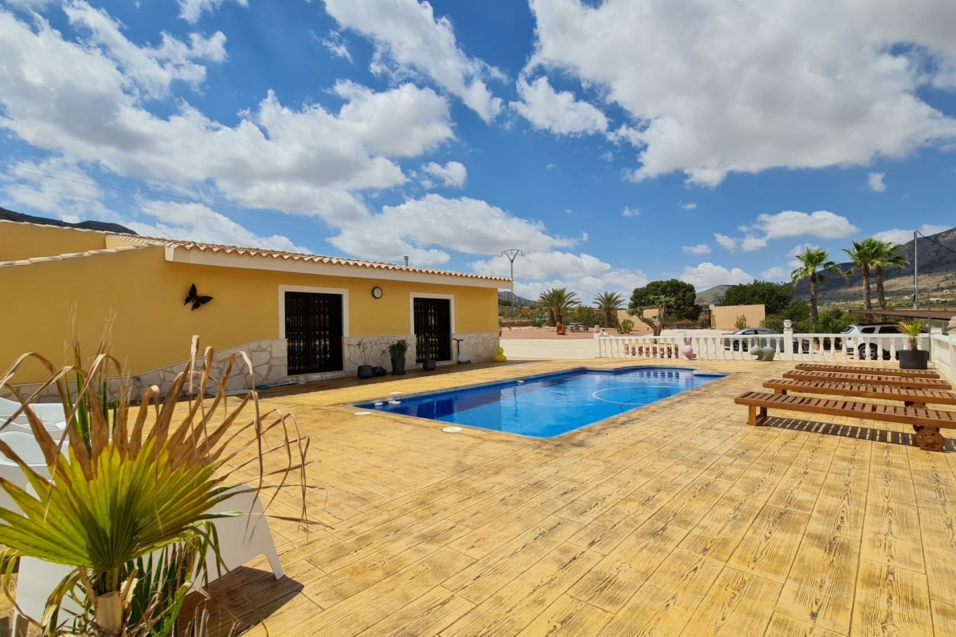 Resale - Villa -
La Romana - Inland