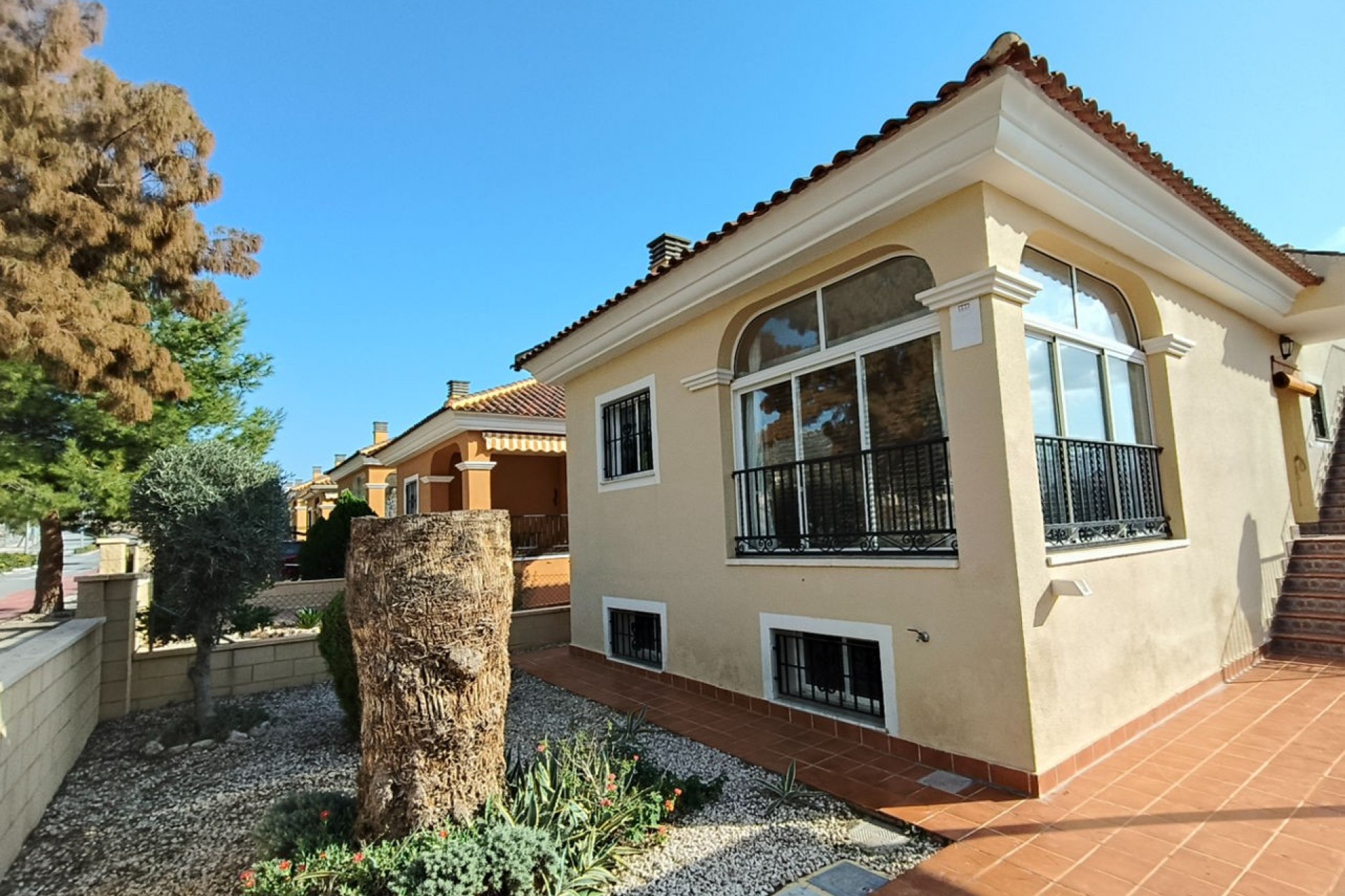 Resale - Villa -
La Romana - Inland