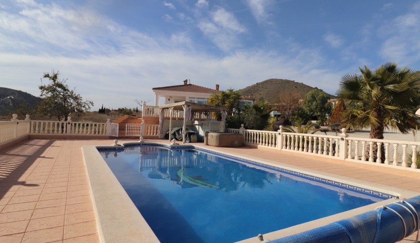 Resale - Villa -
La Romana - Inland