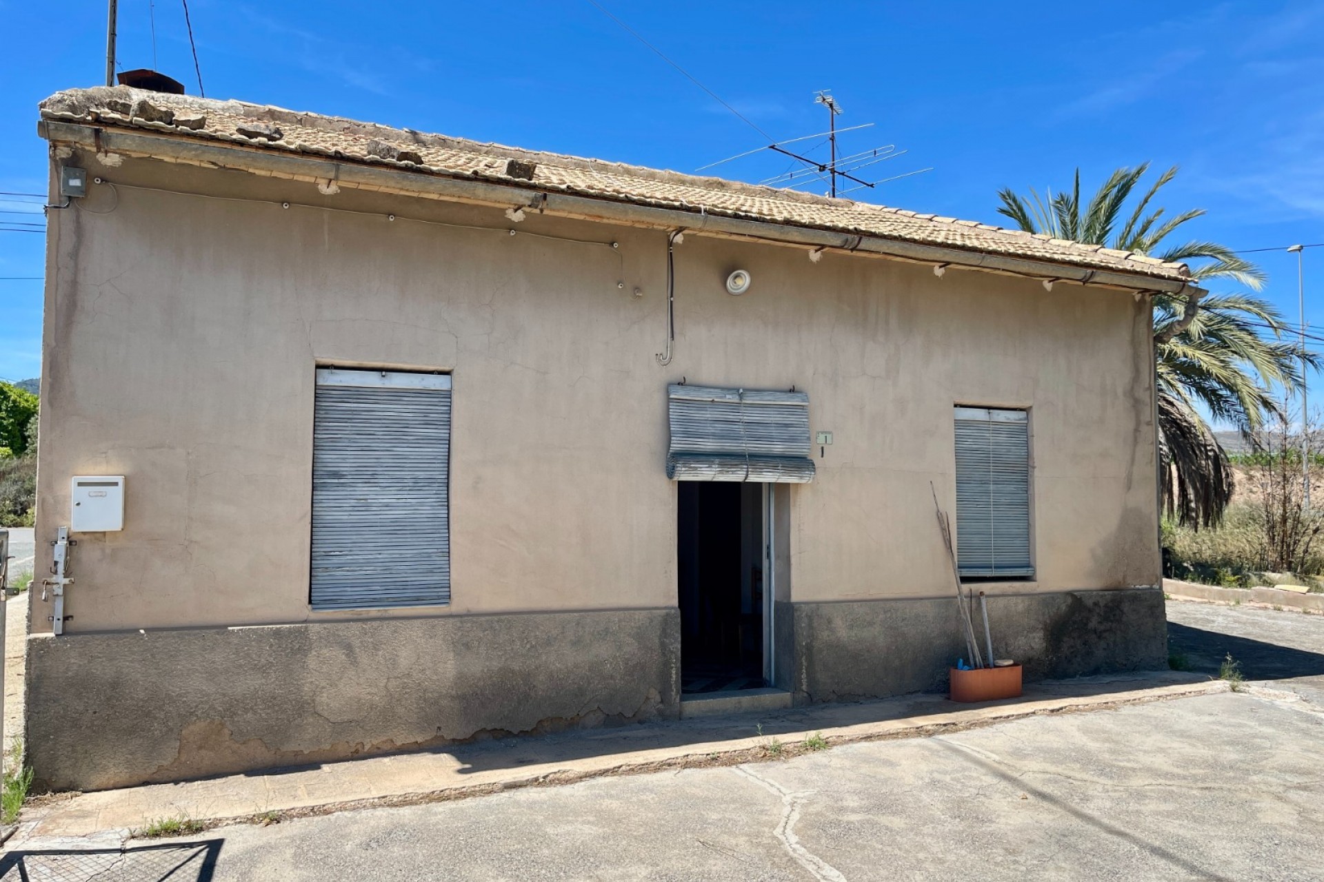Resale - Villa -
La Romana - Inland