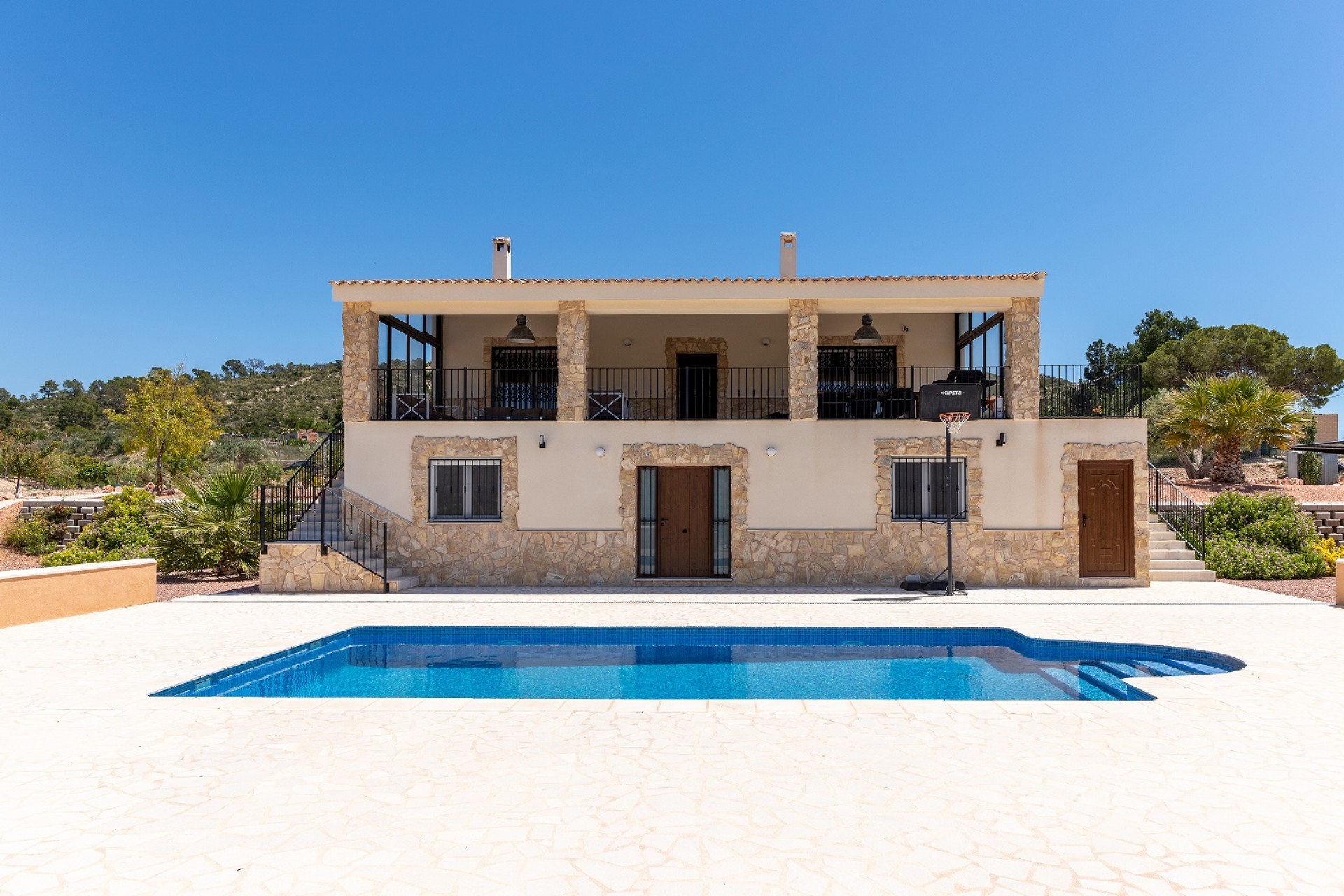 Resale - Villa -
La Romana - Inland