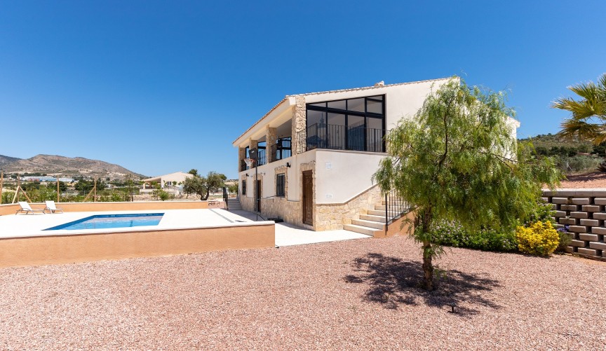 Resale - Villa -
La Romana - Inland