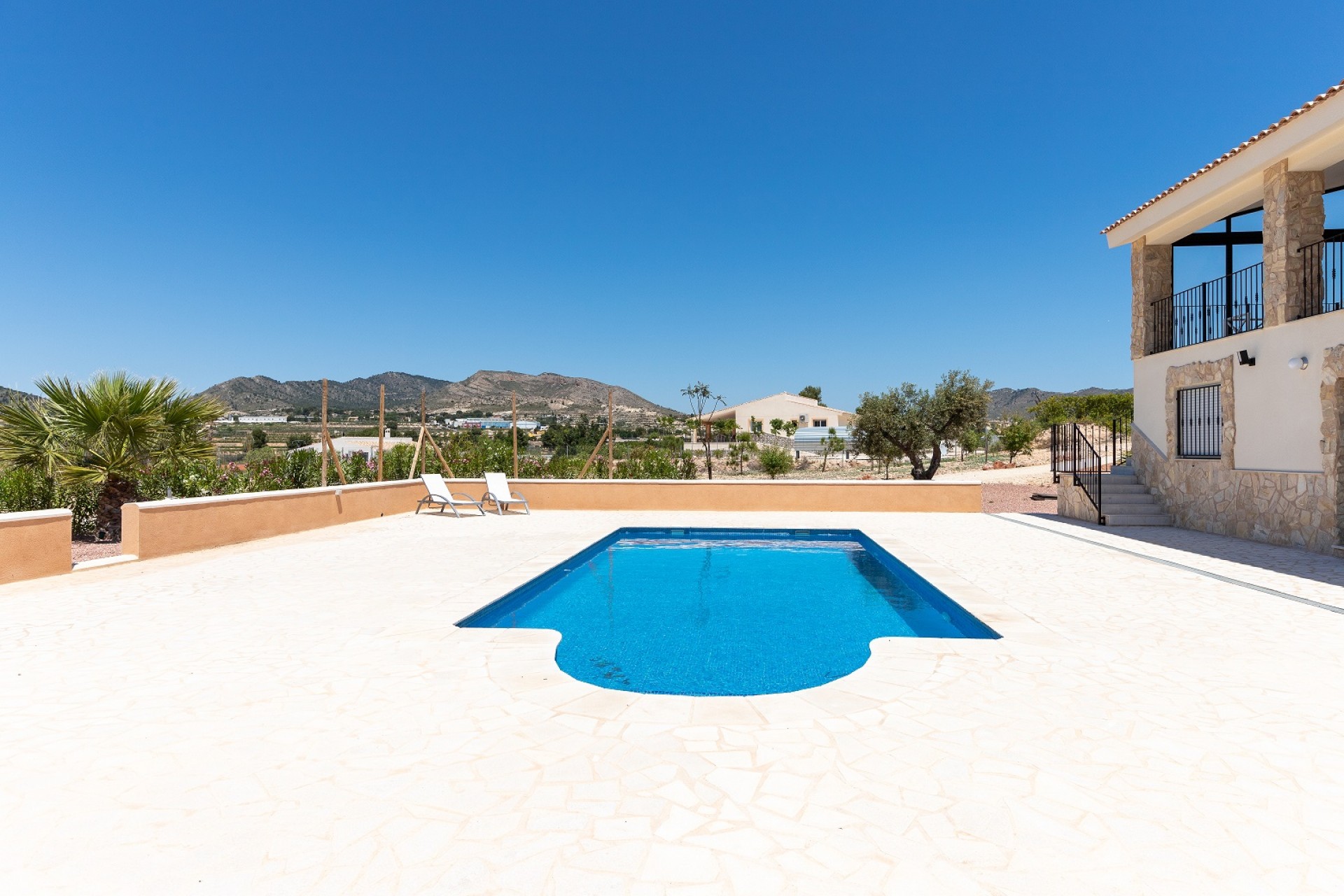 Resale - Villa -
La Romana - Inland
