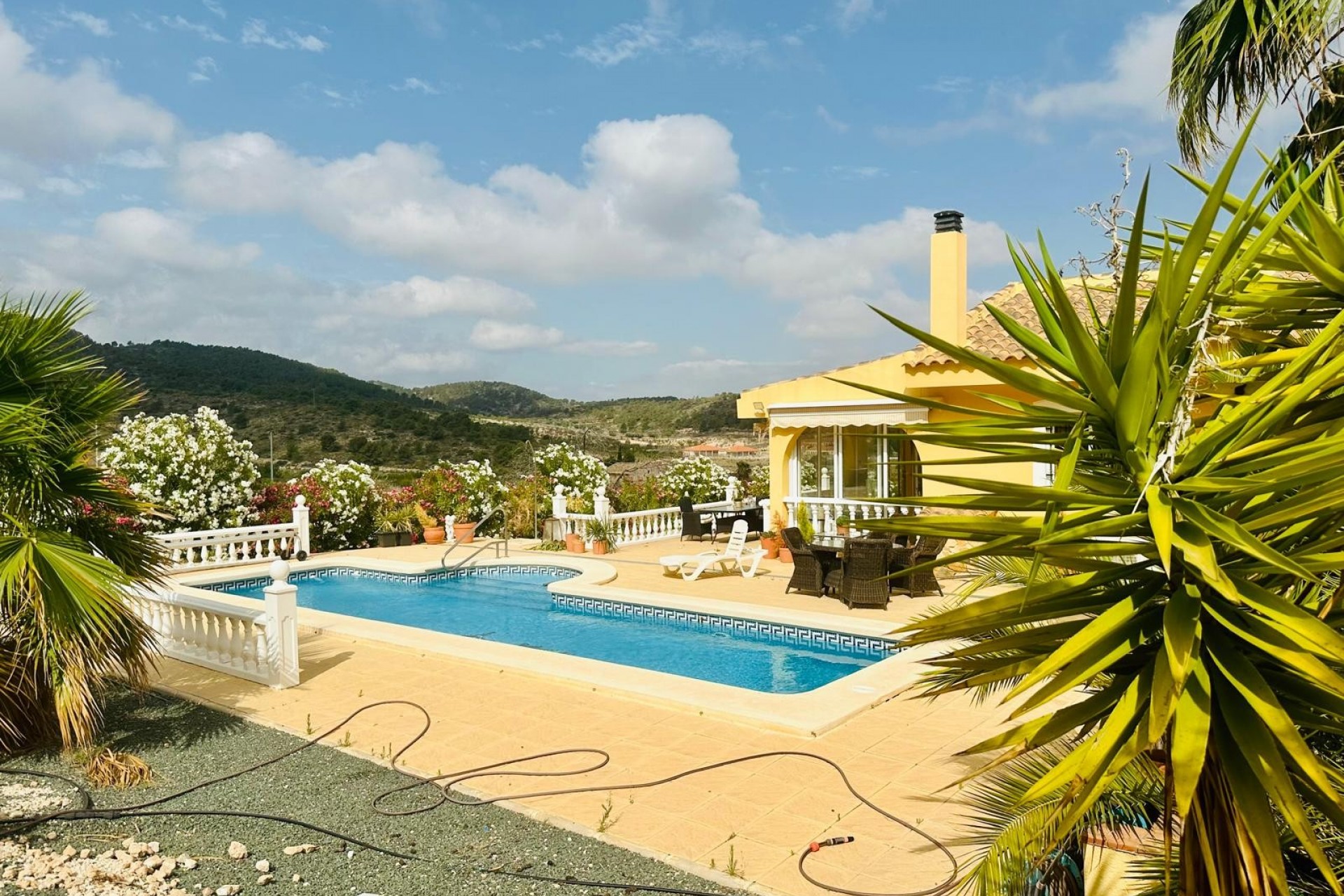 Resale - Villa -
La Zarza - Inland