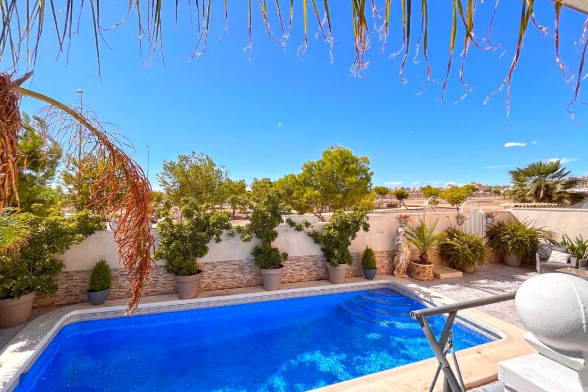 Resale - Villa -
La Zenia - Costa Blanca