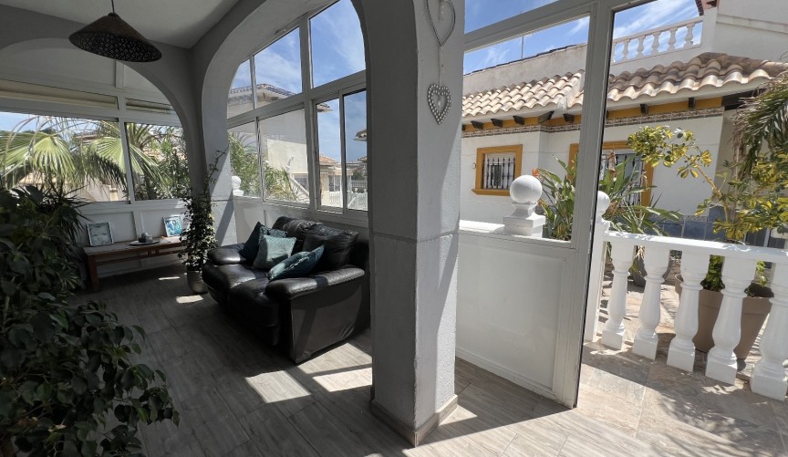 Resale - Villa -
La Zenia - Costa Blanca