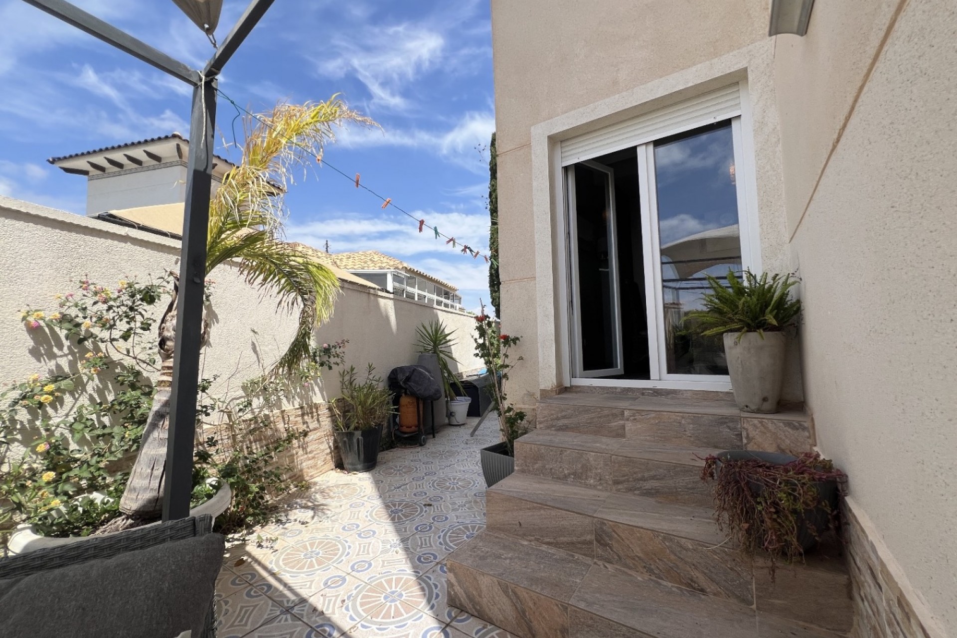 Resale - Villa -
La Zenia - Costa Blanca