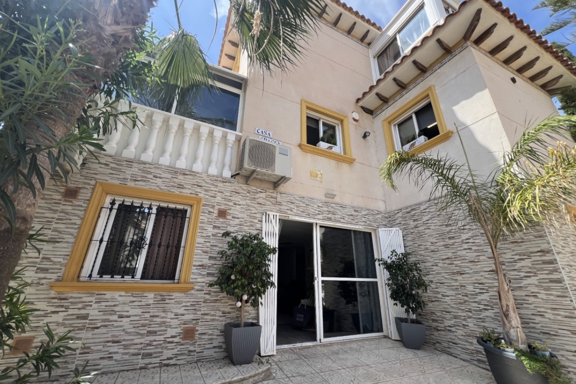 Resale - Villa -
La Zenia - Costa Blanca