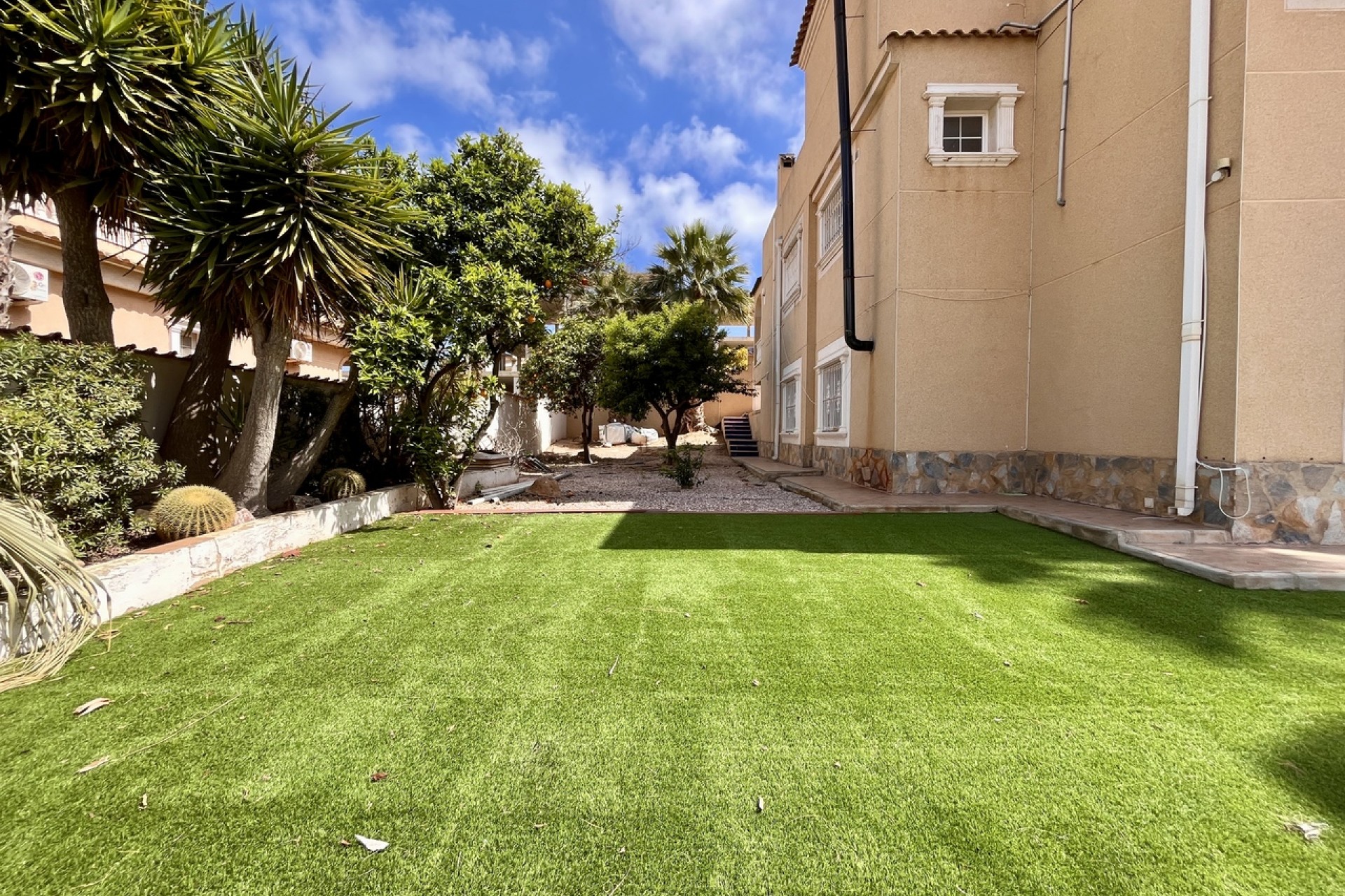 Resale - Villa -
La Zenia - Costa Blanca