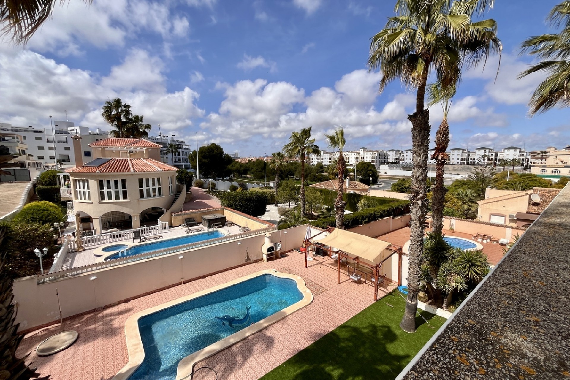 Resale - Villa -
La Zenia - Costa Blanca